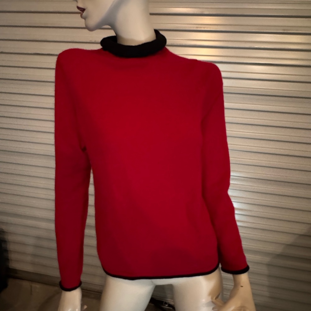 CASHMERE SWEATER PECK AND PECK RED SWEATER SIZE SMALL VINTAGE -